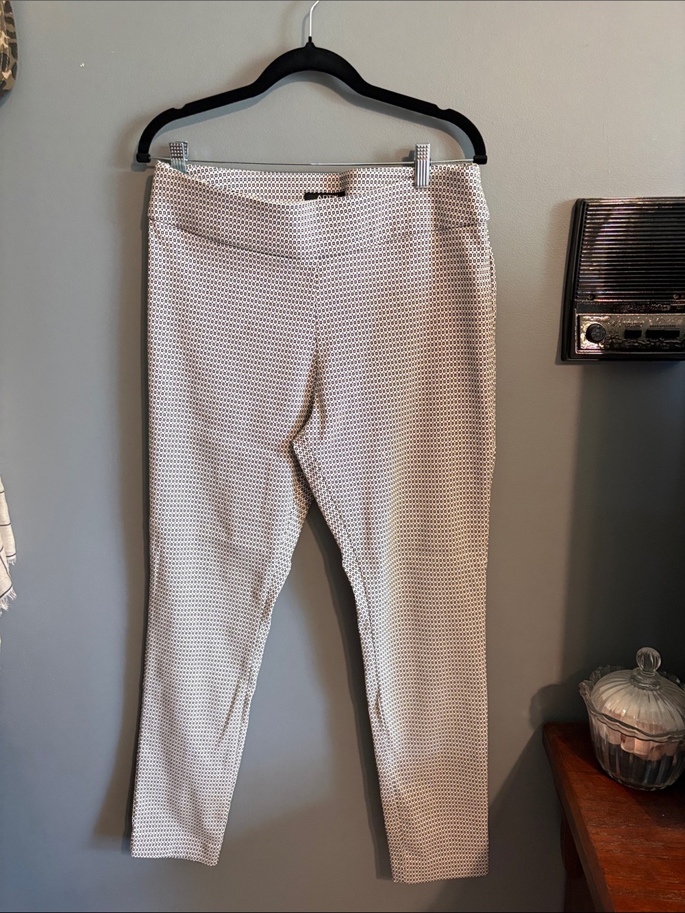 Apt. 9 Cream Textured Ankle Pants